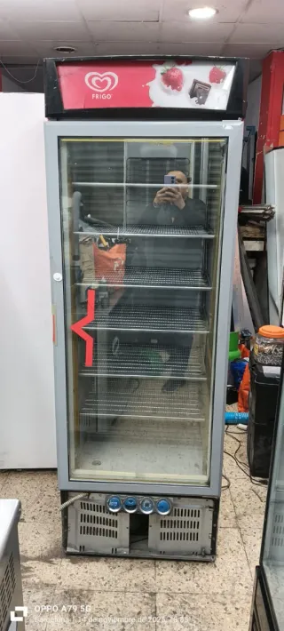 CONGELADOR VERTICAL COMERCIAL PUERTA DE CRISTAL