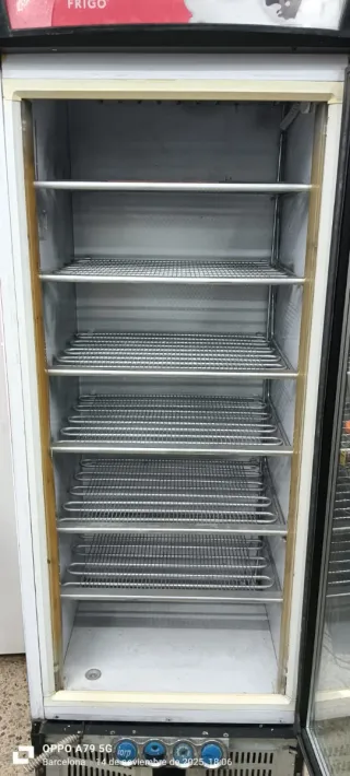 CONGELADOR VERTICAL COMERCIAL PUERTA DE CRISTAL