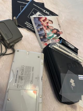 Nintendo DS Blanca + Accesorios