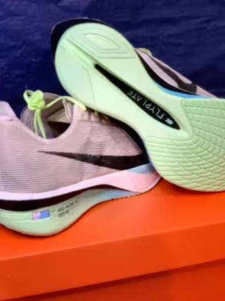 Nike ZoomX Vaporfly Next% 4
