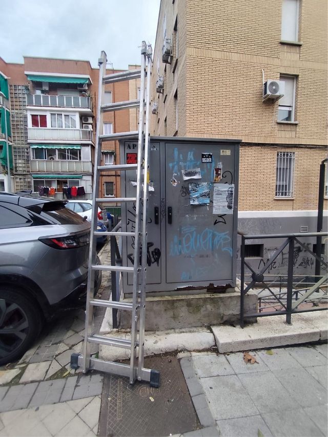 Escalera aluminio kettal