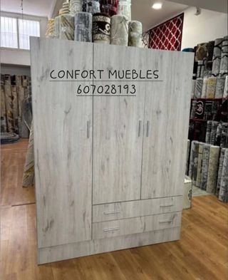 Guardaroba spaziosi ed eleganti in legno a 2, 3 e 4 ante