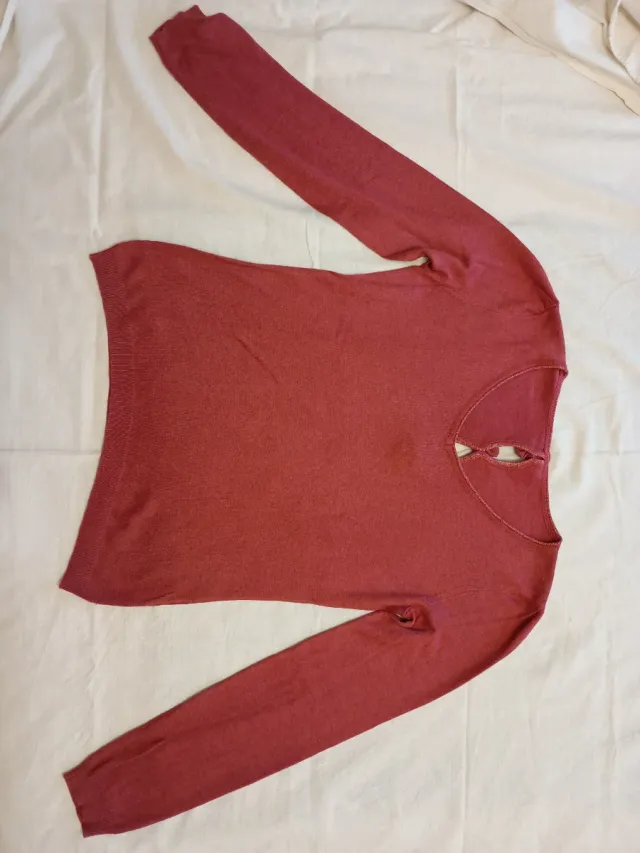 Maglioncino misto lana color corallo con fiocchi