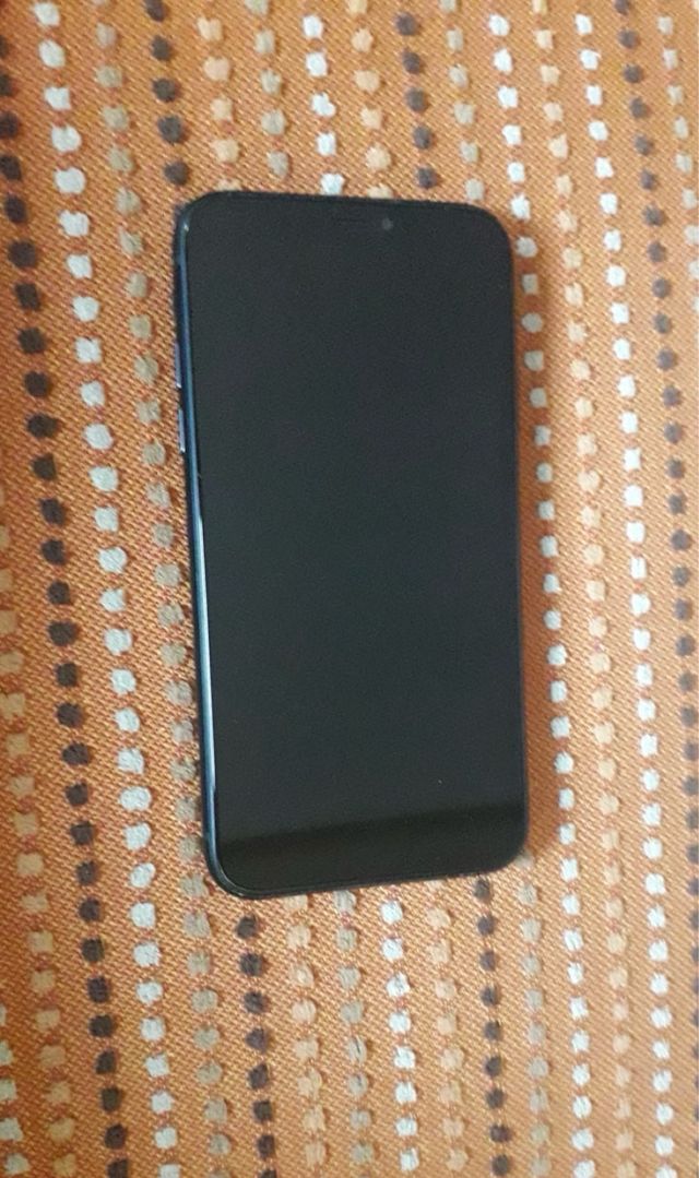 iPhone XR Preto 64 GB