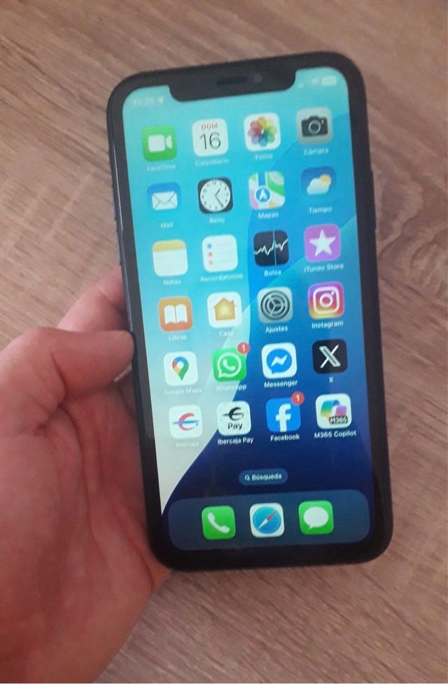 iPhone XR Preto 64 GB
