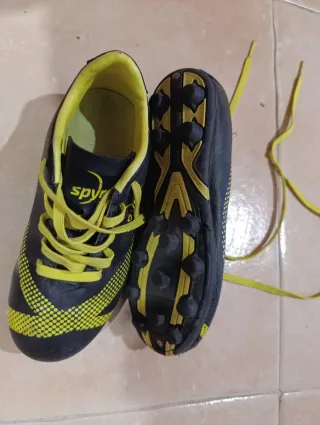 Botas de fútbol Spyro niño talla 30