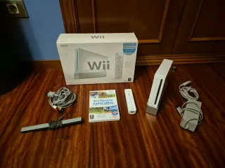 Nintendo Wii + Wii Sports