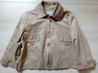 Chaqueta beige mujer