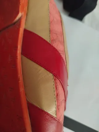 Zapatillas Farrutx rosas y rojas