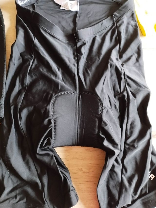 Ropa ciclista talla 38 / 40.