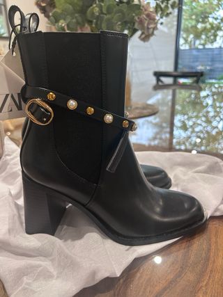 Botines Zara negros perlas talla 38 nuevos