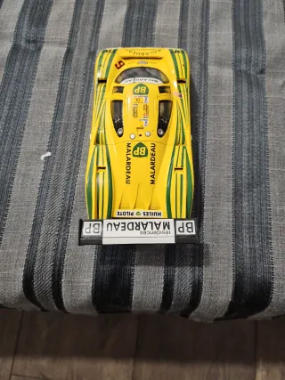 Coche Scalextric BP Malardeau