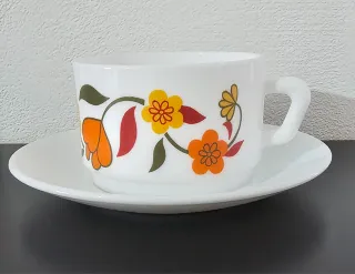 4 tazze e piattini con disegno tulipano vintage