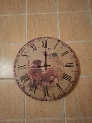 Reloj de pared vintage con diseño de carruaje