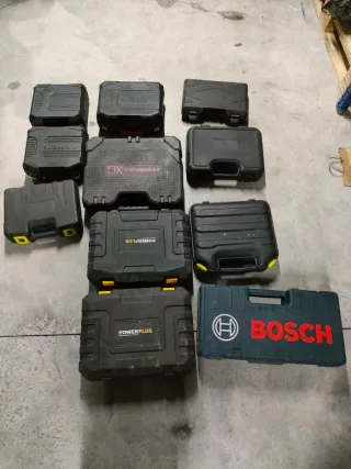 Cajas vacias de herramientas Bosch, Powerplus.