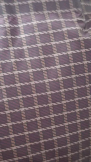 Chaleco plumífero hiperligero pluma natural.