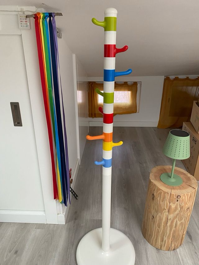 Colgador infantil multicolor