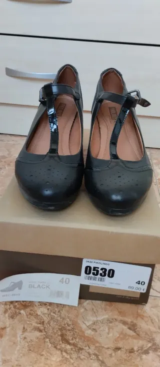 Zapatos Pikolinos Negros T-Strap