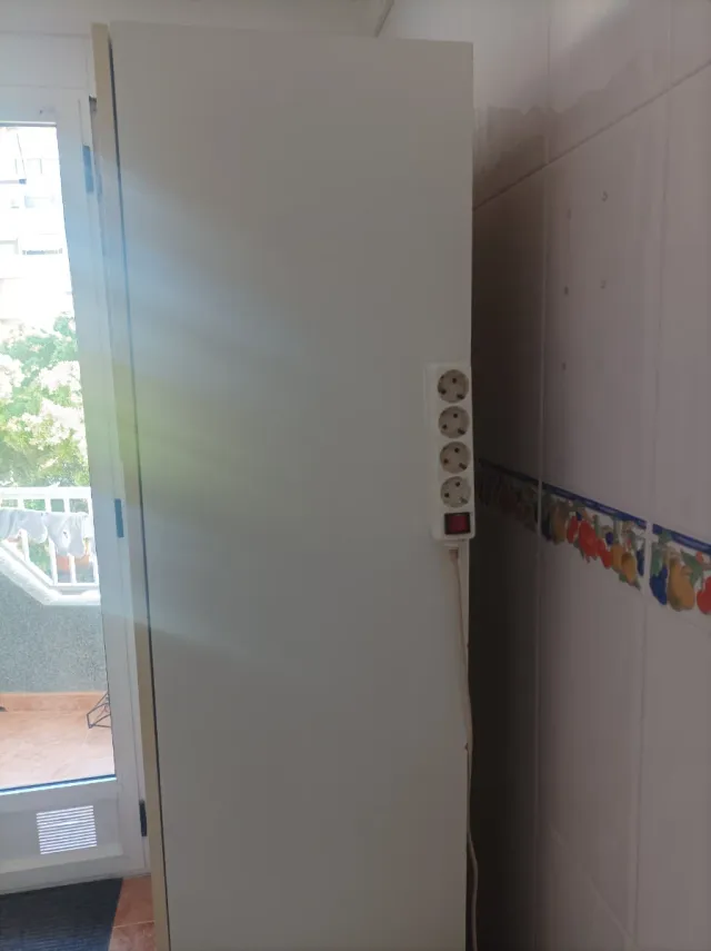 Armario Escobero, multiusos,Blanco