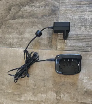 Cargador Walkie Icom BC-173
