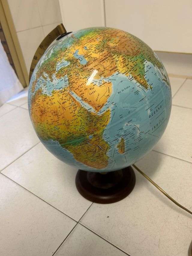 Lámpara Globo Terráqueo Decorativo