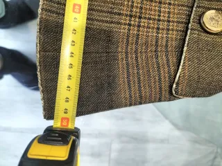 Traje de chaqueta de la marca Amitié