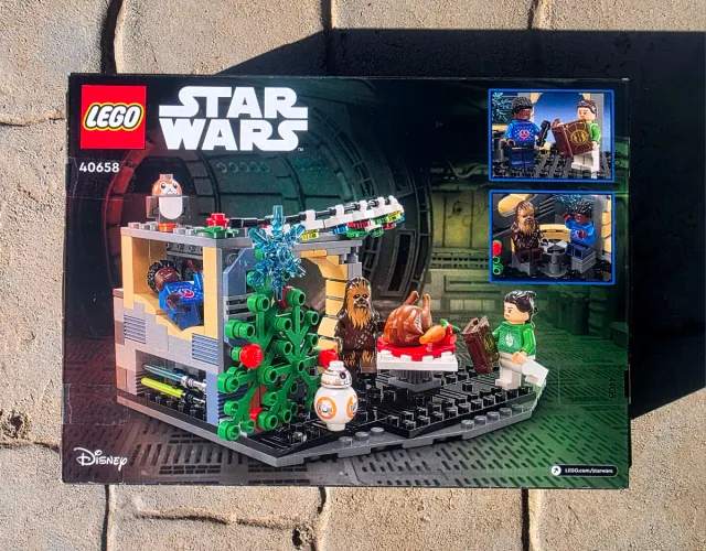 LEGO Star Wars 40658 Millennium Falcon Holiday Diorama