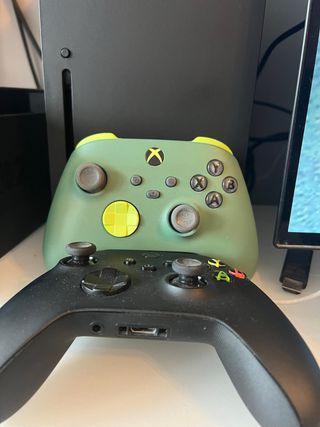 Xbox Series X Consola + 2 mandos