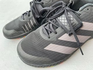 Zapatillas Adidas The Total Negras/Grises