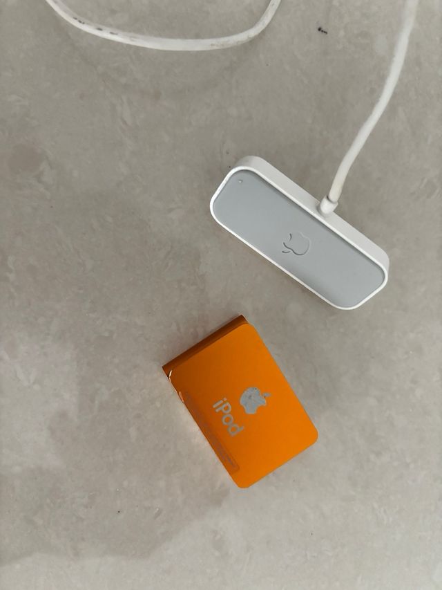iPod Shuffle Arancione Apple
