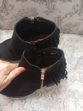 Botas negras con flecos Talla 38 grande
