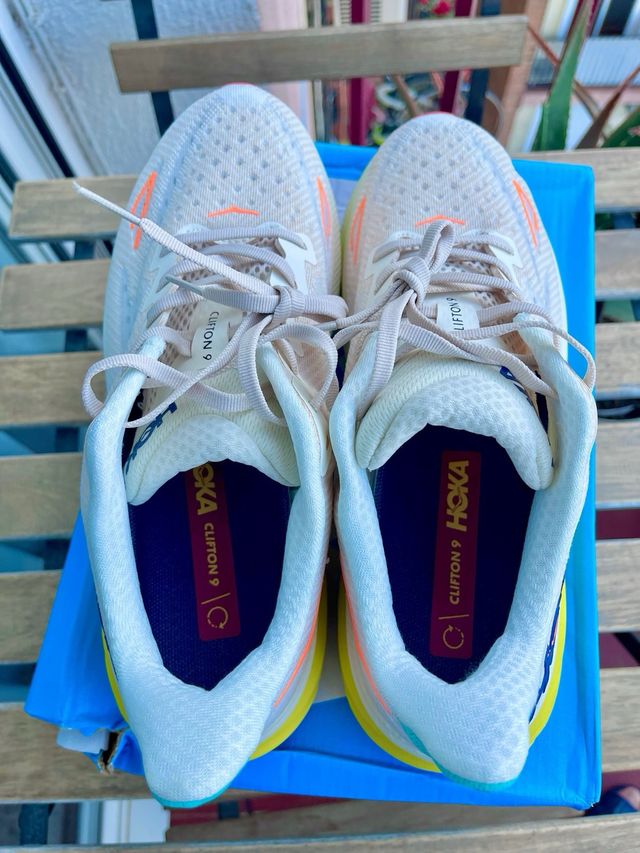 Hoka Clifton 9 Talla 43 nuevas a estrenar