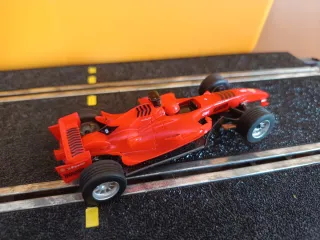 Scalextric Compact 1/43 F1