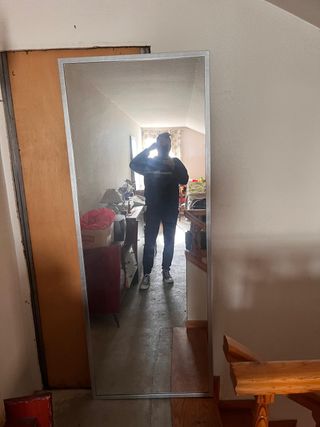 Specchio a figura intera da parete