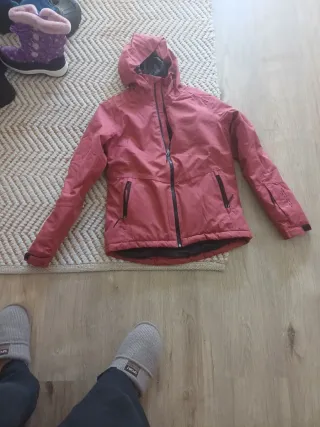 Chaqueta de nieve rosa
