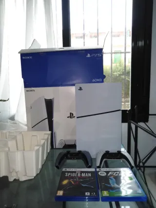 PS5 Slim 1TB con Lector + 2 Mandos