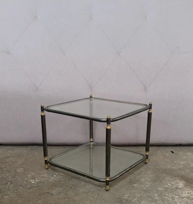 Tavolino ausiliario con 2 ripiani in vetro