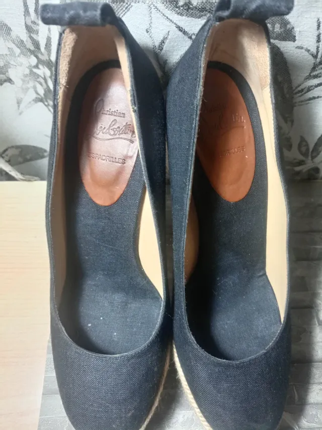 Scarpe Christian Louboutin con tacco in legno