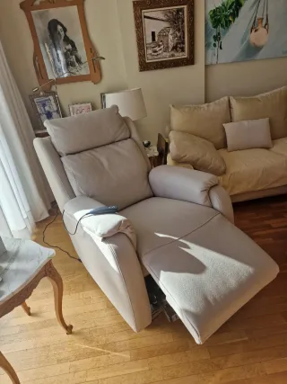 Sofá Eléctrico Reclinable Beige