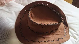 Sombrero vaquero marrón