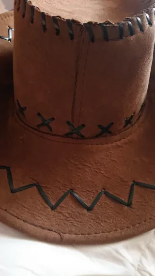 Sombrero vaquero marrón