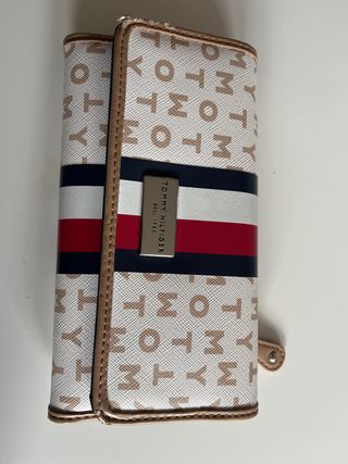 Monedero Tommy Hilfiger poco usado