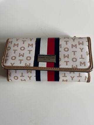 Monedero Tommy Hilfiger poco usado