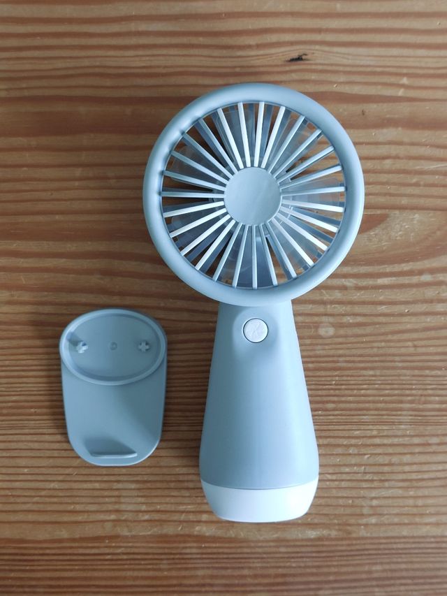 Ventilador de mano y base