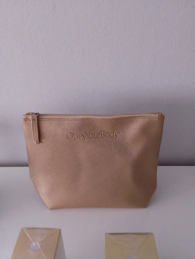 Minéraux Sérum y Crema Ojos + neceser