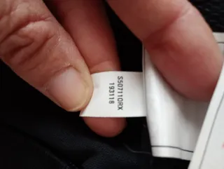 Sudadera Nike Negra con Capucha y Forro Azul