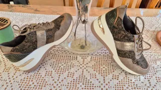 Zapatillas casual Mysoft beige y verde