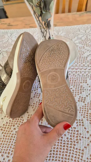 Zapatillas casual Mysoft beige y verde