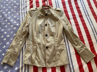 Chaqueta sahariana Zara Mujer.