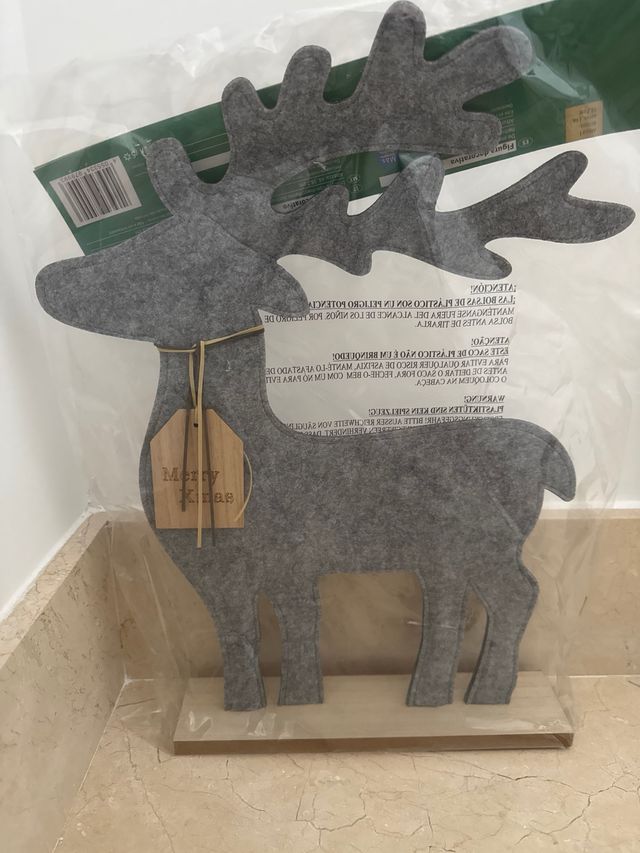 Adornos Navideños de Tela y Madera